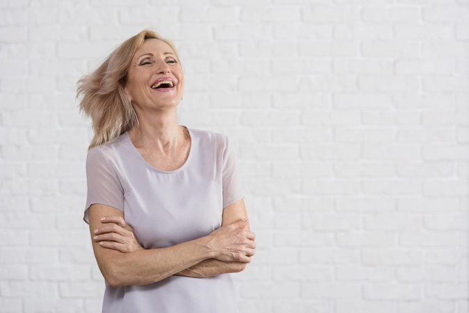 Įveikiama: mitas, kad menopauzės metu reikia susitaikyti su šlapimo nelaikymu, lytinio potraukio dingimu – su šiomis problemomis galima susidoroti pasitelkus šiuolaikinius metodus.