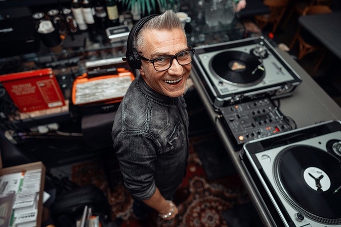 „Kentucky big burger by Bocmanas“ ir vėl skambėjo DJ Ericho vinilai (įrašas)
