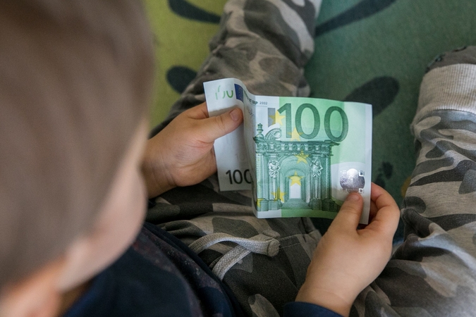 Prezidento patarėja: NPD didinimas ir vienkartinės išmokos didintų pasitikėjimą valdžia
