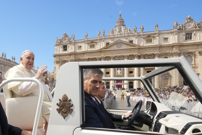 Pranciškus paskelbė palaimintuoju popiežių Joną Paulių I