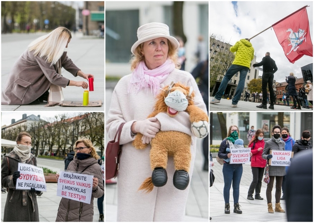 Kaune – ir vėl protestas prieš vaikų testavimą: tėvai laidojo laisvę ir demokratiją
