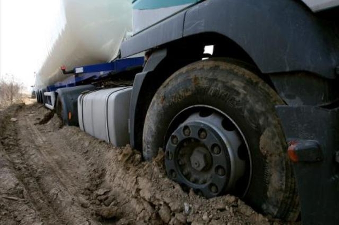 Kretingos rajone saugojant kelių dangą, ribos transporto eismą