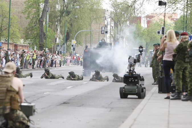Studentams už karo tarnybą – kompensacijos
