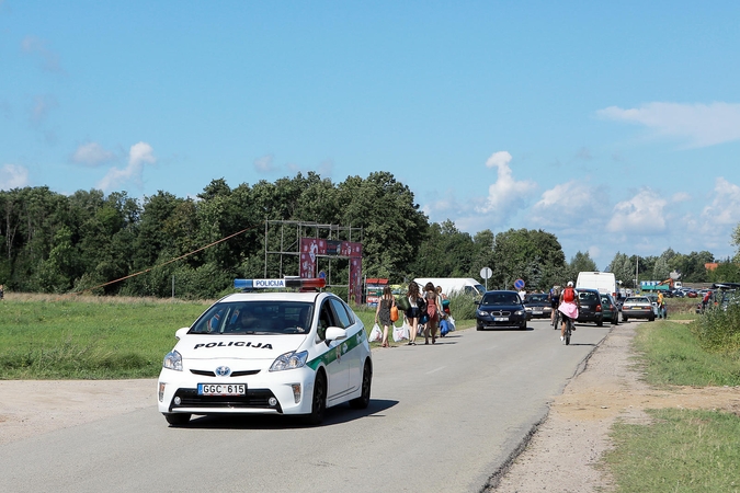 Karklėje tvarkos žiūri didžiulis būrys pareigūnų