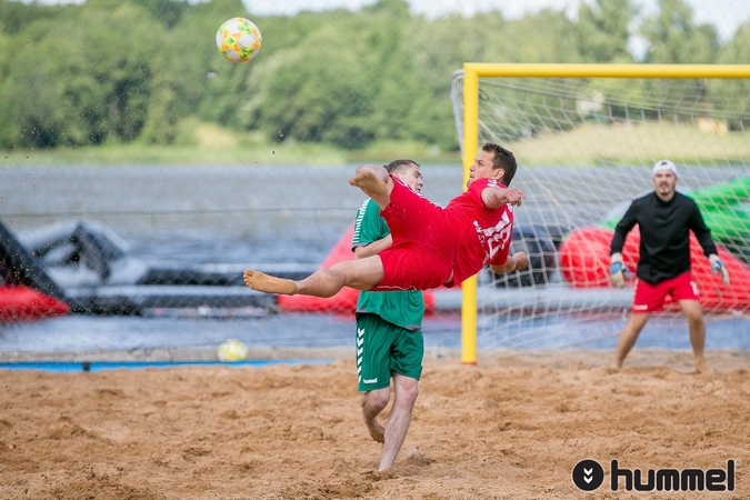 Lietuvos paplūdimio futbolo čempionato nugalėtojai paaiškės Nidoje