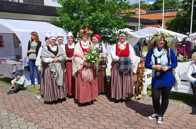 Neringoje - Joninių tradicijos ir paparčio žiedo paieškos 