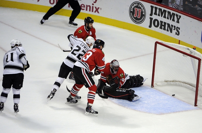 "Blackhawks" ledo ritulininkai pergalę iškovojo namuose