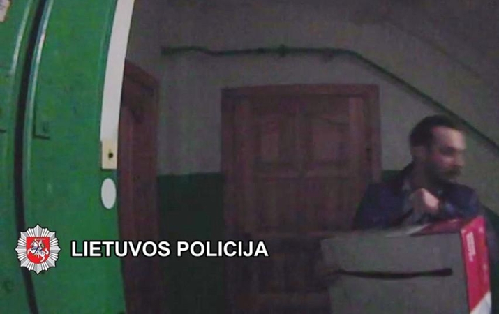 Ieškomi sukčiai, kurie iš senolio išviliojo didžiulę sumą pinigų