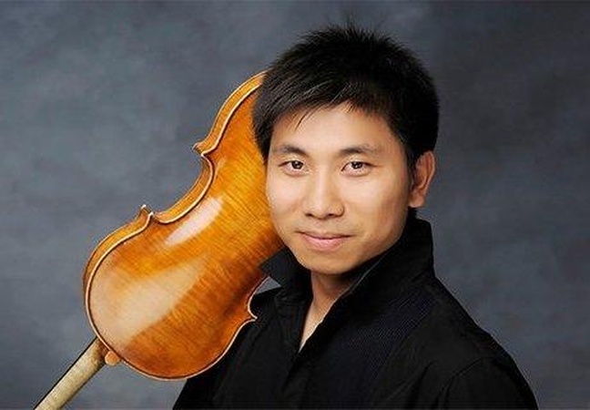 E.Wenbo Xu.
