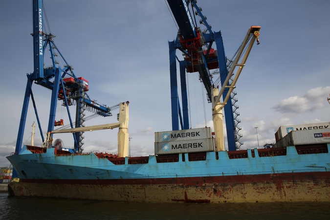 Konteinerių krovos atsigavimas siejamas su pagerėjusia „Maersk Line“ konteinerių krova.