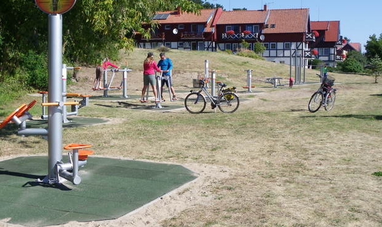 Nidoje ir Juodkrantėje – nauji lauko treniruoklių kompleksai