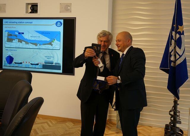 Bundestago delegacija domėjosi Klaipėdos uostu