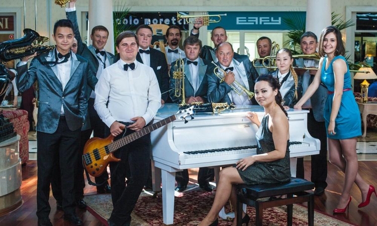 Kazachai: „Big Band Astana“ – vienintelis savojoje šalyje populiariosios šokių muzikos orkestras.