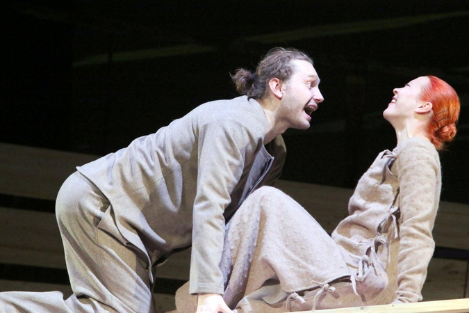 Scena iš Šiaulių dramos teatro spektaklio „Nebylys“.