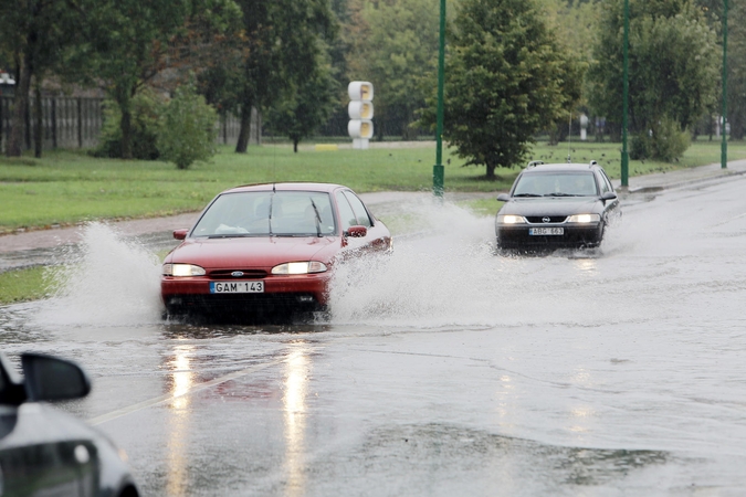 Uostamiesčio gatvėje – nelauktas dušas