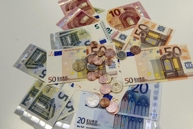 Iš sukčių pirko traktorių ir prarado pinigus