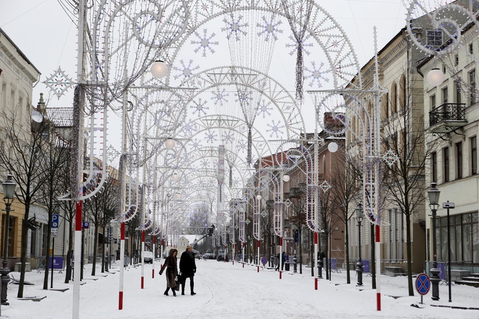 Pastebėjimas: dalis Turgaus gatvės verslininkų priekaištavo, kad dėl projekto "Šimtmečių vartai" eismas šia arterija uždarytas daugiau nei dvi savaites.