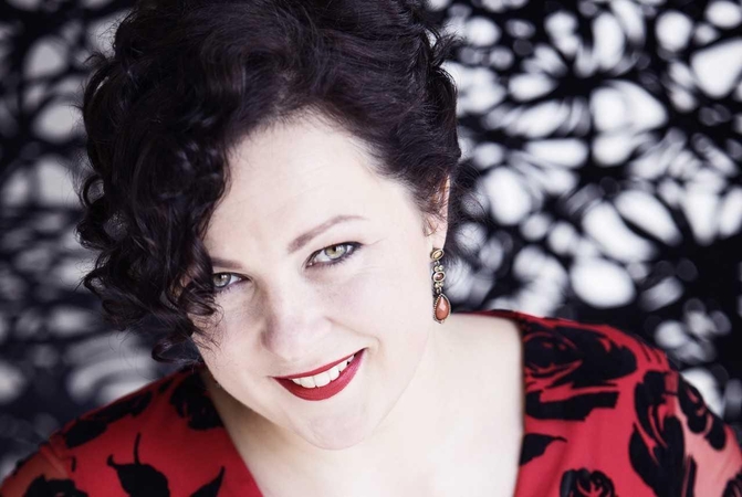 Pianistė A. Eglina.