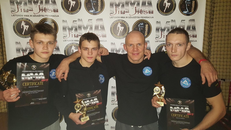 „Lutador Klaipėda“ komanda: A. Gavutis, I. Zubrickis, treneris E. Slavinskas, G. Delininkaitis.