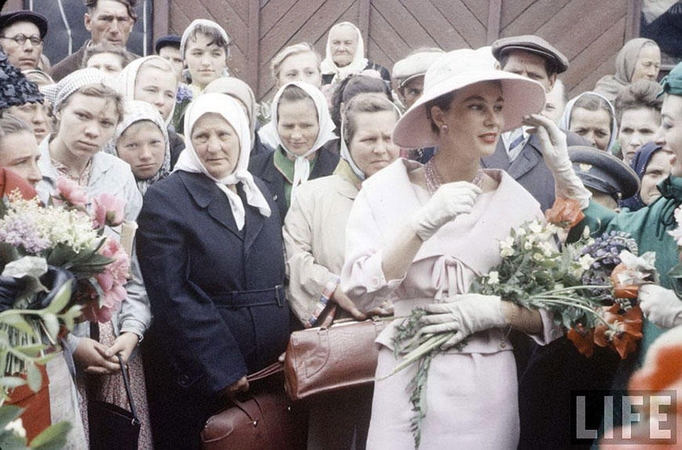 „Dior in Moscow“ eskizas pernai buvo pristatytas Prahoje.