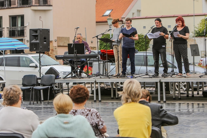 Muzikos mylėtojams – repeticijos po atviru dangumi
