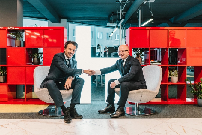 „Havas Group” valdybos pirmininkas Yannick Bolloré ir „Publicum” valdybos pirmininkas Ričardas Jarmalavičius.