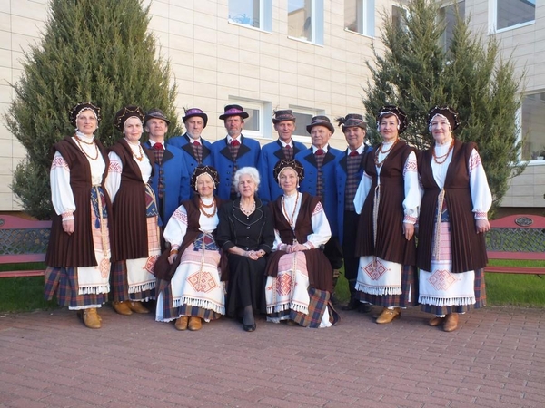 „Sidabrinė gija“ šoks savo ir kitų džiaugsmui