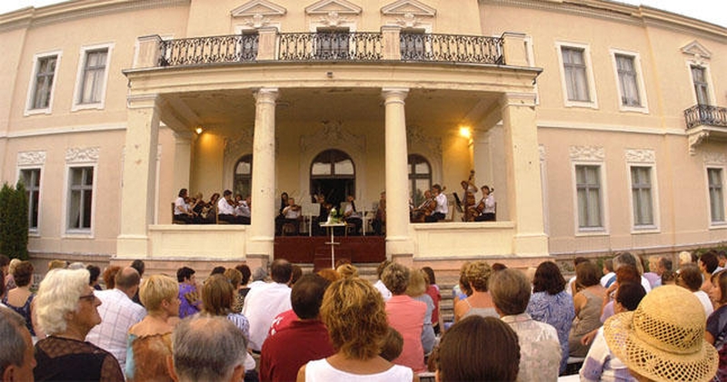 Palangoje baigiasi „Nakties serenados“