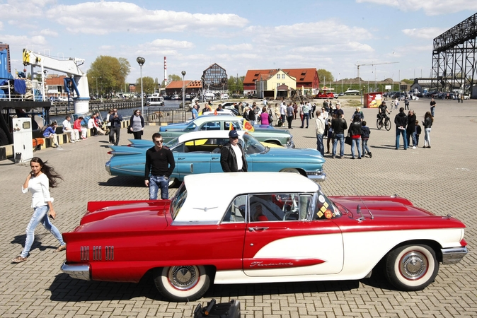 Klaipėdos gatvėse – išskirtiniai automobiliai