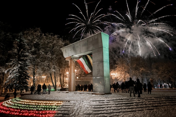 Šventinę dieną vainikavo įspūdingas fejerverkas