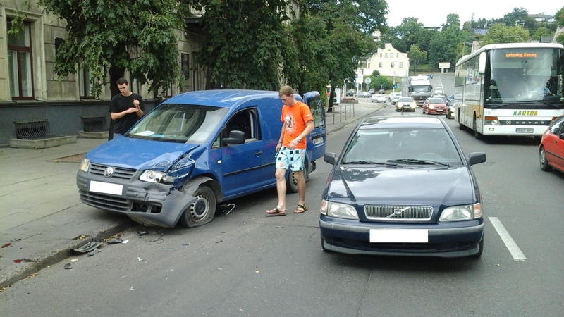 Kauno centre susidūrė automobiliai