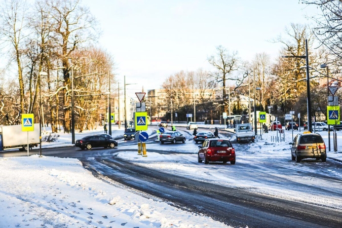 Už prastą gatvių valymą „Kauno švarai“ – 5 tūkst. eurų bauda 