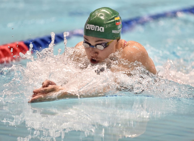 100 m plaukimo finale R. Meilutytei atiteko bronza