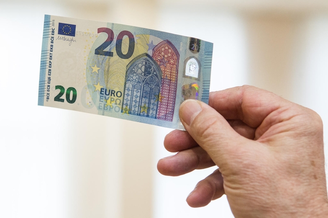 Imuniteto pareigūnus bandė papirkti neblaivus vairuotojas