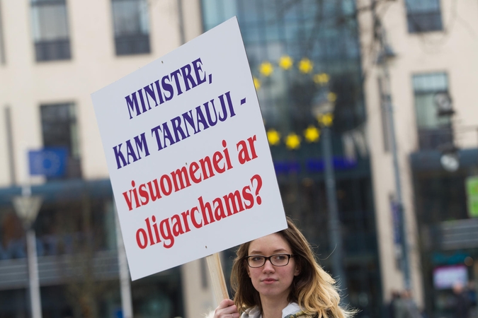 Privačius interesus teks deklaruoti daugiau žmonių