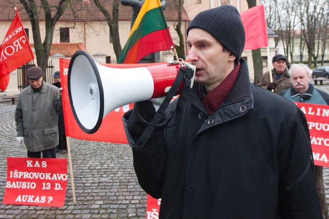 A. Paleckis Vasario 16-ąją mitinguos Nemuno saloje