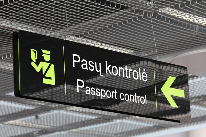 Sostinės oro uoste sulaikyta nusikaltimu įtariama devyniolikmetė vilnietė