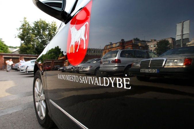 Automobilius pažymės tik per prievartą