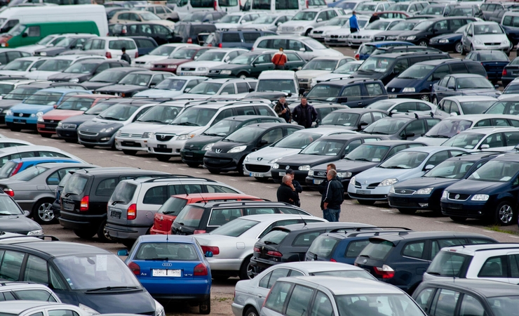 Iki pusmečio pratęstas terminas sutvarkyti automobiliui, kad jo neišregistruotų