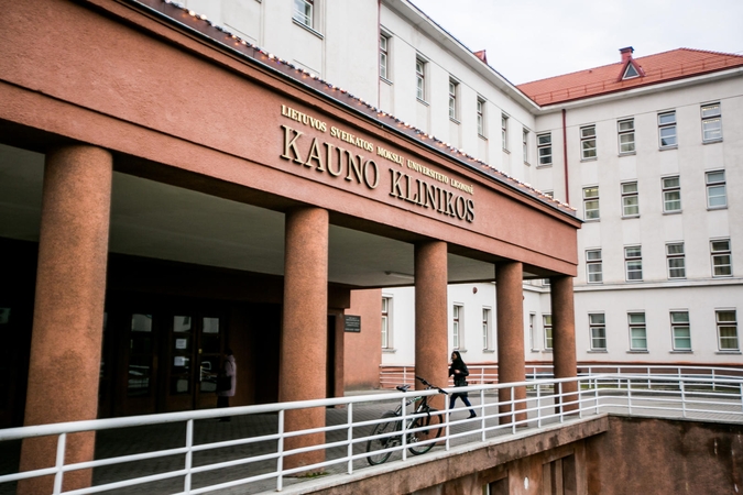Pacientės sūnus nuteistas už kyšio davimą medikui