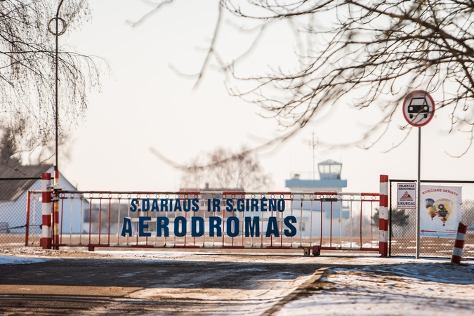 Šimtai tūkstančių – abejotiniems darbams