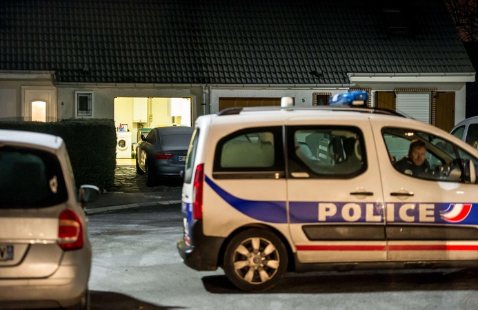Prancūzijoje vyras nušovė buvusią partnerę ir dar du žmones