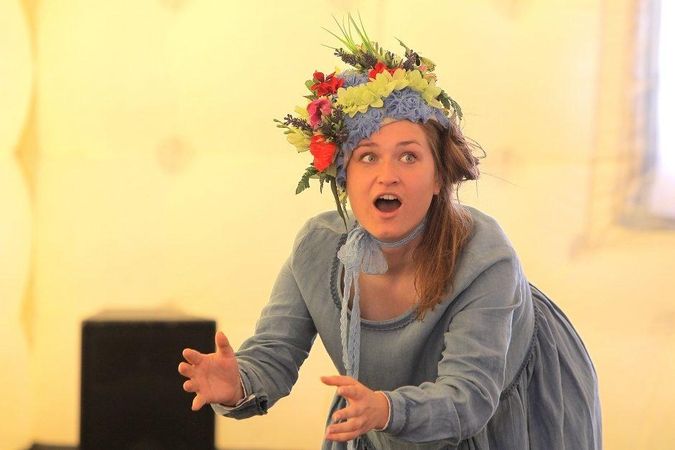 Žaliakalnio turgaus teatro festivalis pakvietė į pirmąjį spektaklį