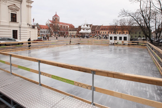 Liejama čiuožykla Rotušės aikštėje