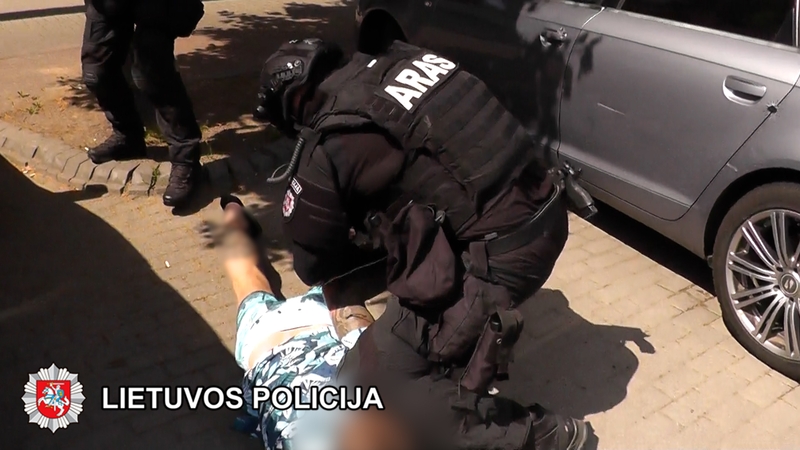 Policija sulaikė asmenis, įtariamus narkotikų platinimu Klaipėdoje ir Palangoje