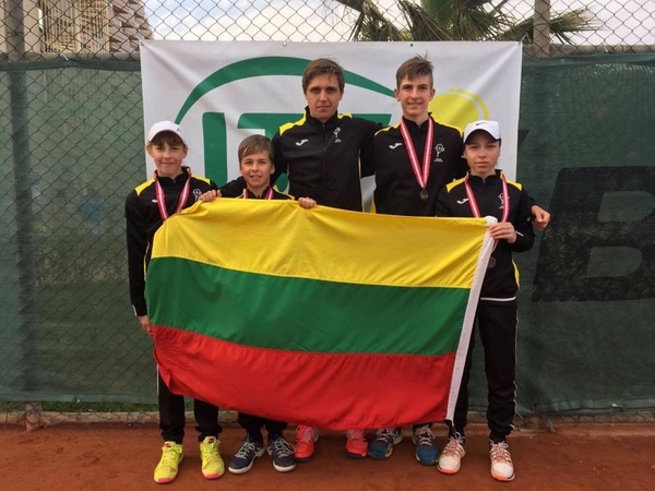 Lietuvos tenisininkai triumfavo Rytų Europos keturiolikmečių čempionate