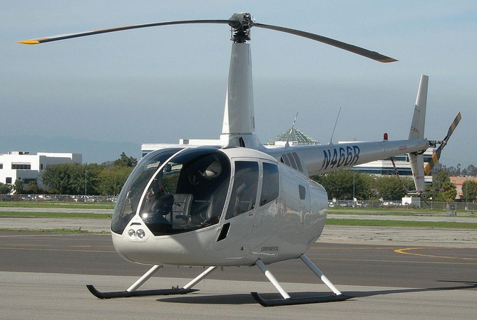 „Robinson R66“