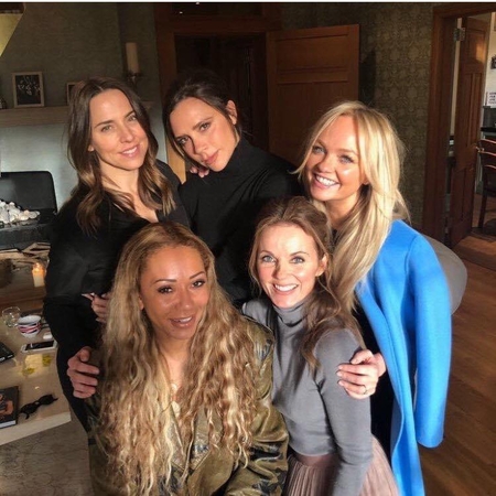 „Spice Girls“ narės planuoja vėl dirbti kartu