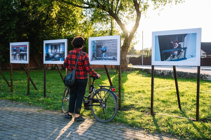 Kviečia į parodų turą su dviračiais ir paspirtukais