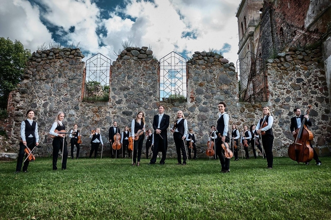 VDU kamerinio orkestro staigmenos